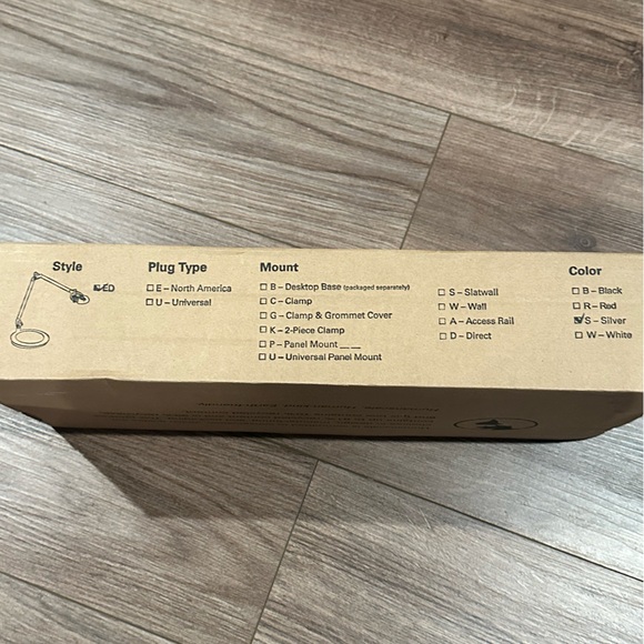 NWT! Humanscale Element 790 LED Task Light Desk Lamp Silver - Picture 4 of 7